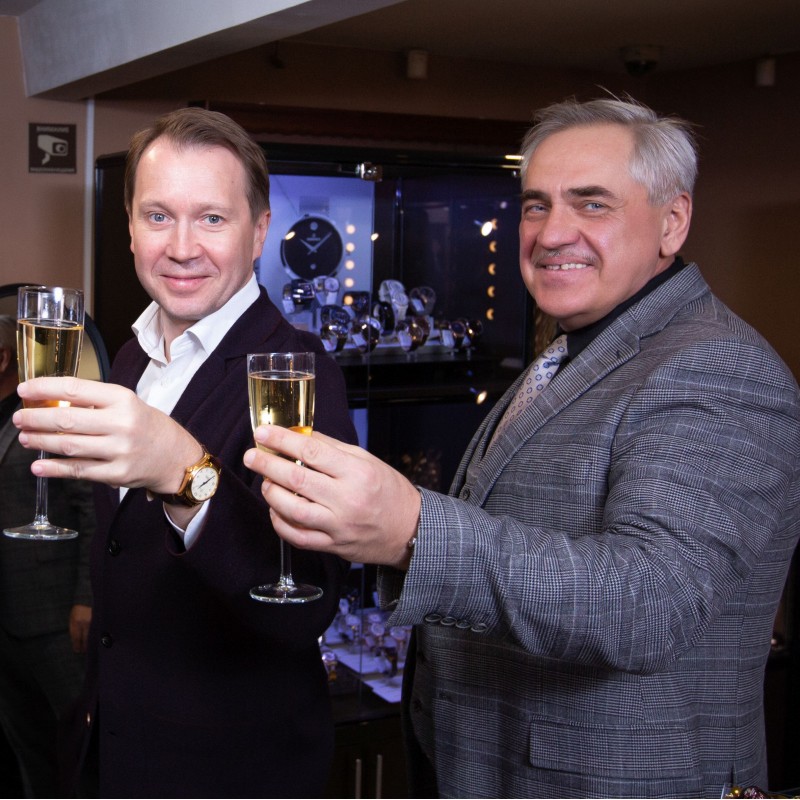 Часы наручные Слава "Е.Миронов" 