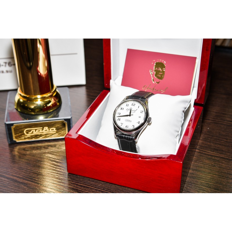 Часы наручные Слава "О.Меньшиков" 